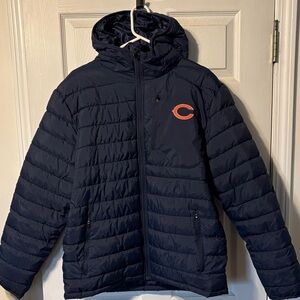 Chicago Bears NFL Apparel light puffer hoody coat. Large. Like New.